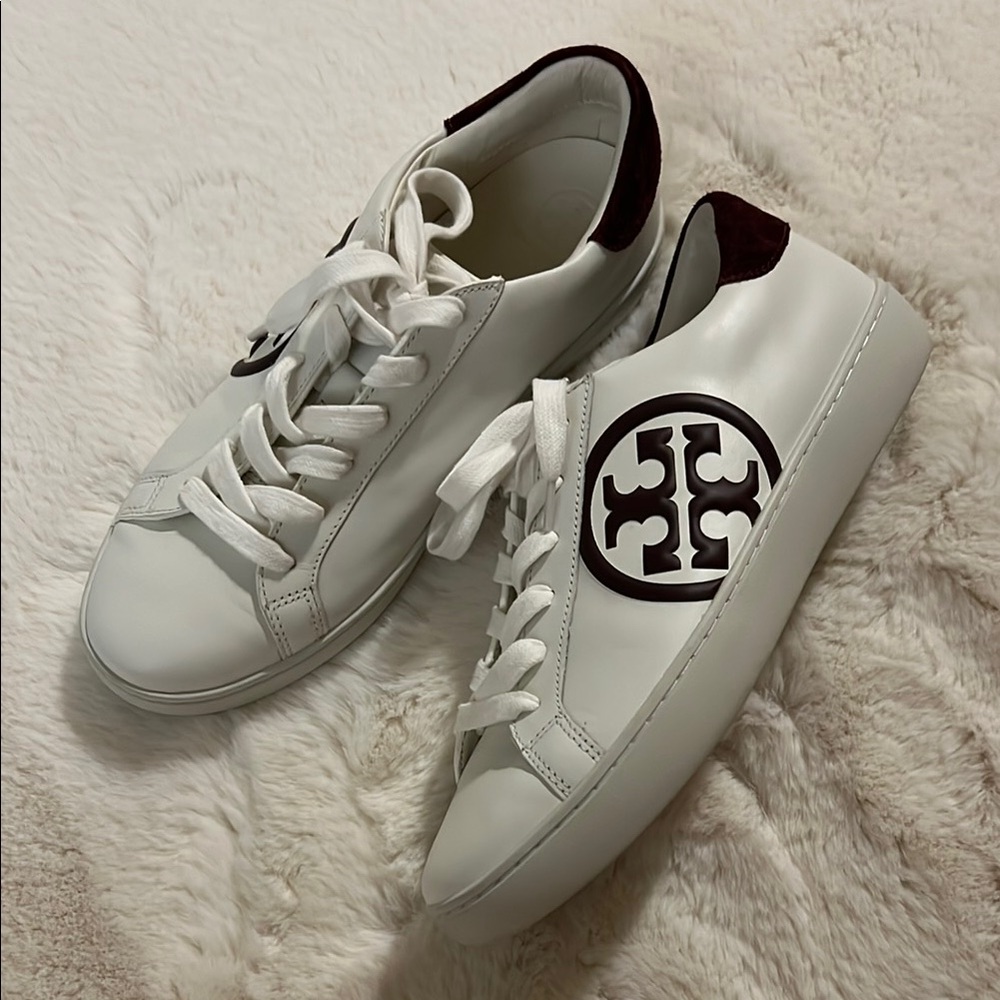 Tory Burch White and Black Sneakers Sleek Minimalist Design